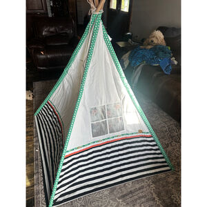 Kids Play Tent Teepee with Window & Tassels - Indoor Outdoor Fun. Matilda Jane.‎